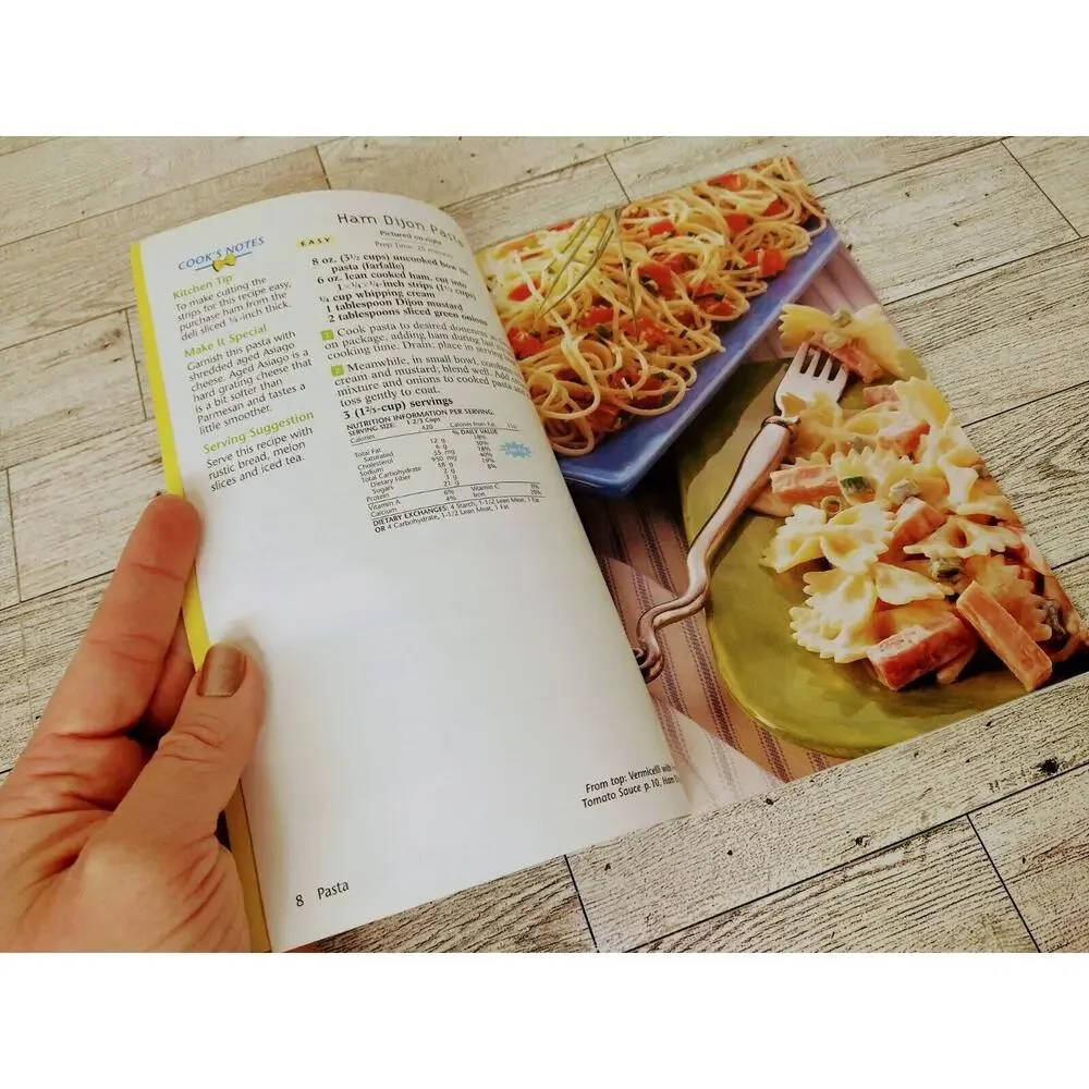 Pillsbury Classic Cookbook #232 PASTA‎ Recipe Paperback Booklet - 2000 June